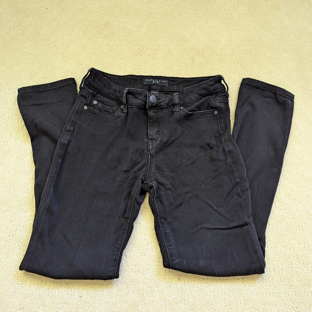 Black skinny jeans